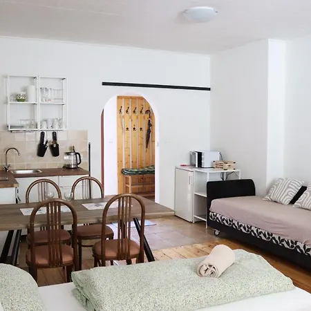 U Reky Nezarky Lásenice